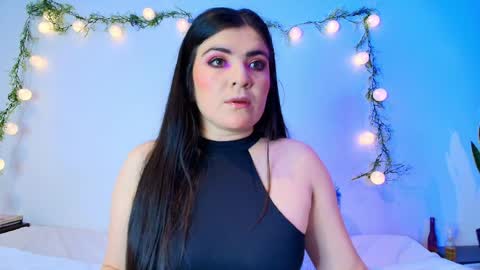 Snapshot of amara_vega chatting on April 8, 8:14 am Amara Vega online show from April 8, 8:14 am