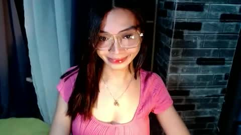 BELLA online show from February 25, 3:21 pm