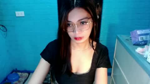 BELLA online show from June 15, 8:22 pm