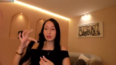 Snapshot of amaradivinex chatting on April 17, 11:13 am Amara Di online show from April 17, 11:13 am
