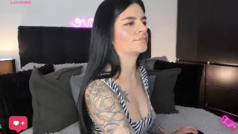 Snapshot of amarae chatting on June 12, 10:19 pm Amara online show from June 12, 10:19 pm