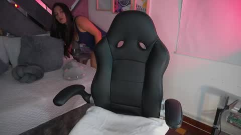 Amara Evans online show from June 7, 3:32 am