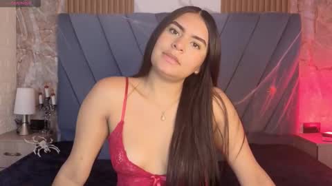 amarahanks_ online show from October 26, 11:49 am