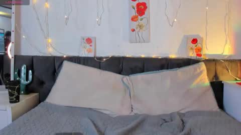 Snapshot of amaramoon_ chatting on November 13, 9:36 pm AmaraMoon online show from November 13, 9:36 pm