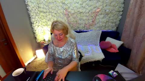 Snapshot of amaranights chatting on April 10, 7:40 pm Sofia online show from April 10, 7:40 pm