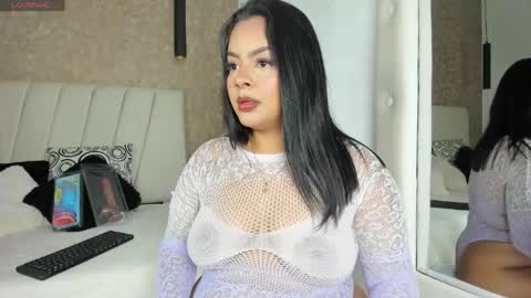 Snapshot of amaranta_carey chatting on April 21, 12:56 am amaranta_carey online show from April 21, 12:56 am