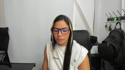 Snapshot of amaranta_carey chatting on July 25, 9:23 pm amaranta_carey online show from July 25, 9:23 pm