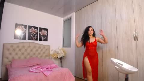 Snapshot of amaranta_f00x chatting on May 9, 2:50 am Amaranta online show from May 9, 2:50 am