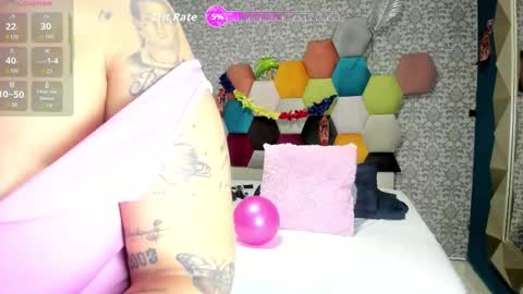 Snapshot of amarantha_hans chatting on December 18, 5:41 pm amarantha_hans online show from December 18, 5:41 pm