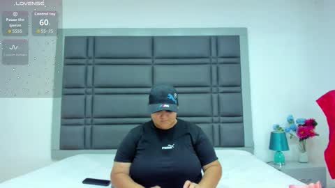 Snapshot of amaranttaylunay chatting on March 17, 6:33 pm amaranttaylunay online show from March 17, 6:33 pm