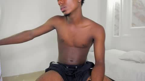 Amare online show from September 19, 9:04 pm