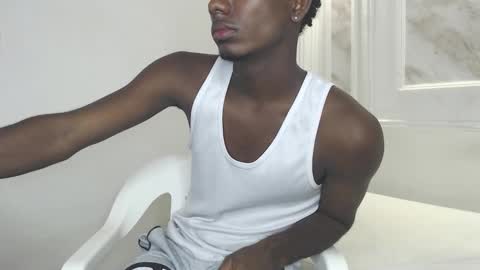 Amare online show from October 24, 7:10 pm