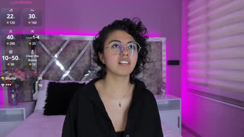 Emily online show from December 20, 3:31 pm