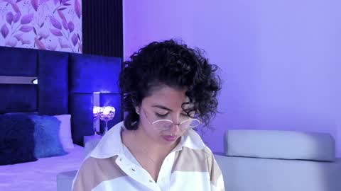 Emily online show from December 26, 3:42 pm