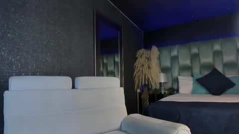 Emily online show from September 23, 11:57 am