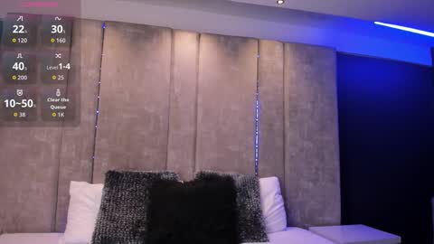 Emily online show from September 25, 11:14 am