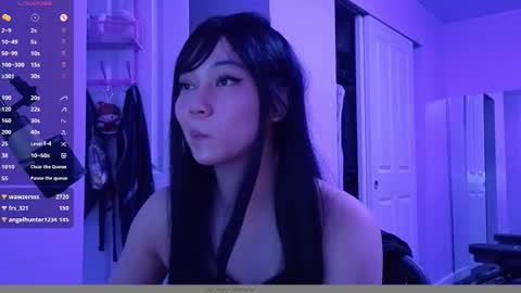 Snapshot of amateuroras chatting on February 3, 6:22 am leash online show from February 3, 6:22 am