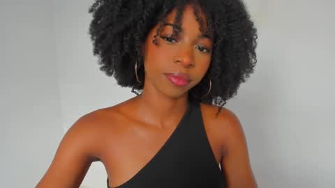 Snapshot of amatiistur chatting on December 10, 8:27 pm Tammy online show from December 10, 8:27 pm