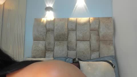 Snapshot of amatista__smith chatting on October 29, 9:27 pm AMATISTA online show from October 29, 9:27 pm