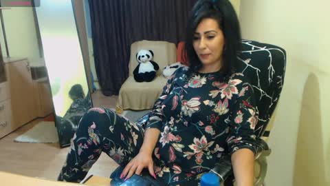 Amazinerika online show from December 10, 11:19 pm