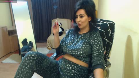 Amazinerika online show from December 13, 6:05 pm