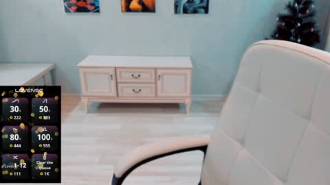 Snapshot of amazing_alina chatting on January 19, 8:51 pm Alina online show from January 19, 8:51 pm