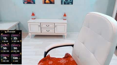 Snapshot of amazing_alina chatting on January 30, 3:22 am Alina online show from January 30, 3:22 am