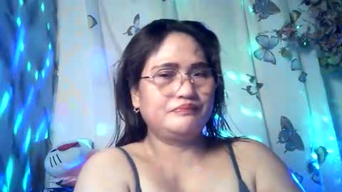 amazing angel online show from April 2, 2:58 pm