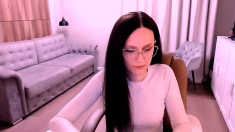 Izza online show from March 30, 12:50 pm