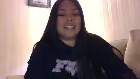 Snapshot of amazinglora chatting on March 24, 12:37 am So many calling me Laura but i am Lora now i know Lora is SpanishLaura is EnglishLori is Italian so can call me those name online show from March 24, 12:37 am