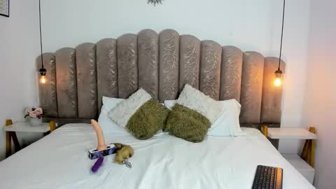 Snapshot of ambar85 chatting on November 17, 11:21 pm ambar85 online show from November 17, 11:21 pm