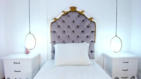 Sara online show from February 11, 2:46 pm