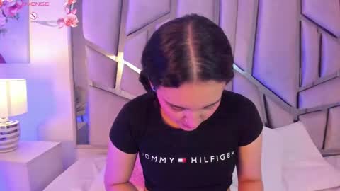 Snapshot of ambar_devon chatting on January 11, 7:05 pm online show from January 11, 7:05 pm