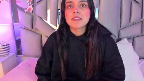 Snapshot of ambar_devon chatting on January 17, 7:05 pm online show from January 17, 7:05 pm