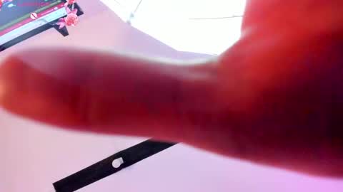 Snapshot of ambar_devon chatting on January 18, 1:19 am online show from January 18, 1:19 am