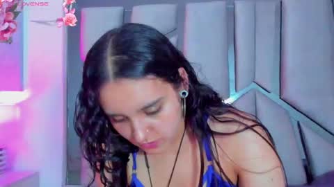 Snapshot of ambar_devon chatting on February 28, 8:07 pm online show from February 28, 8:07 pm