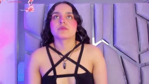 Snapshot of ambar_devon chatting on March 8, 7:09 pm online show from March 8, 7:09 pm