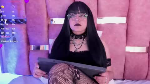 Snapshot of ambar_devon chatting on September 19, 7:03 pm online show from September 19, 7:03 pm