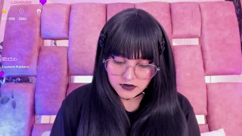 Snapshot of ambar_devon chatting on September 22, 6:54 pm online show from September 22, 6:54 pm