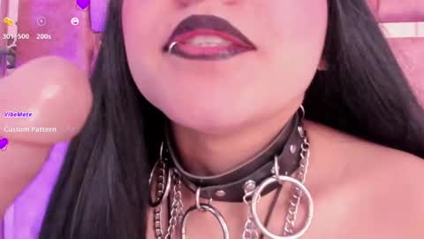 Snapshot of ambar_devon chatting on October 2, 8:38 pm online show from October 2, 8:38 pm