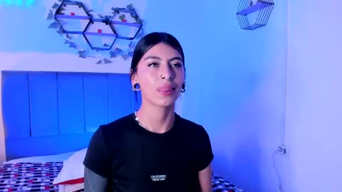ambar_gh1 online show from May 27, 8:39 pm