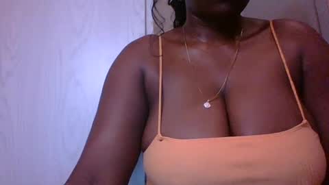 Mia online show from December 14, 10:39 pm