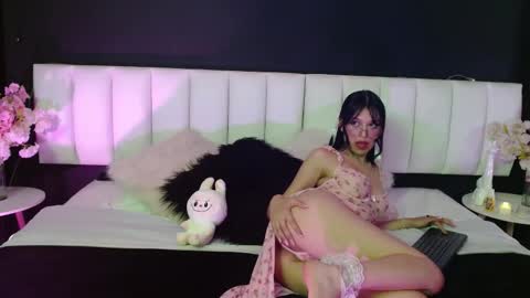 Ambar online show from March 9, 8:24 pm