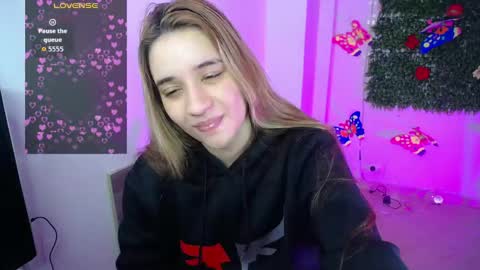 Snapshot of ambar_lynn chatting on March 9, 1:15 pm mbar online show from March 9, 1:15 pm
