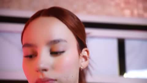 Snapshot of ambar_rosse25 chatting on February 15, 11:41 am Julieta online show from February 15, 11:41 am