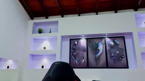 Snapshot of ambar_sex10 chatting on June 1, 11:45 am Ambar online show from June 1, 11:45 am