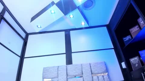 Snapshot of ambarbrown_ chatting on February 16, 8:38 pm Ambar online show from February 16, 8:38 pm