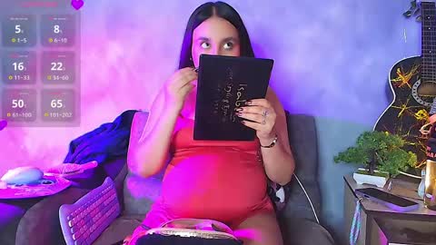 ambardevon_x online show from June 4, 9:32 pm