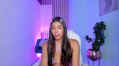 Snapshot of ambarfox1 chatting on February 8, 12:28 pm Ambar online show from February 8, 12:28 pm