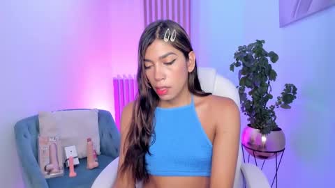 Snapshot of ambarfox1 chatting on February 11, 12:16 pm Ambar online show from February 11, 12:16 pm